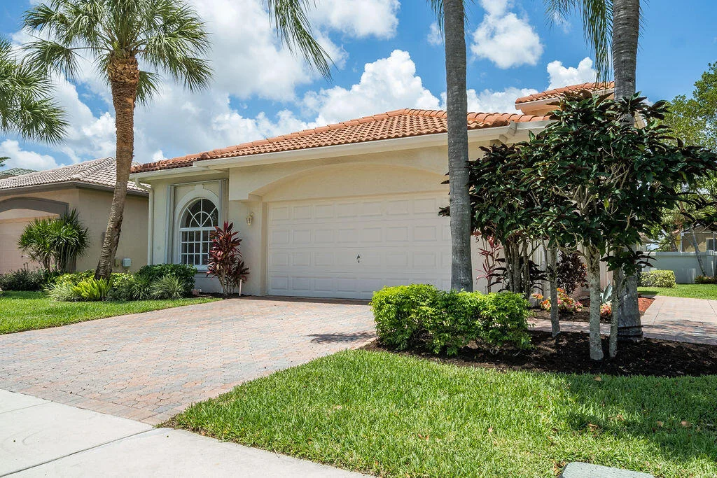 Photo of 8015 Bellafiore Way