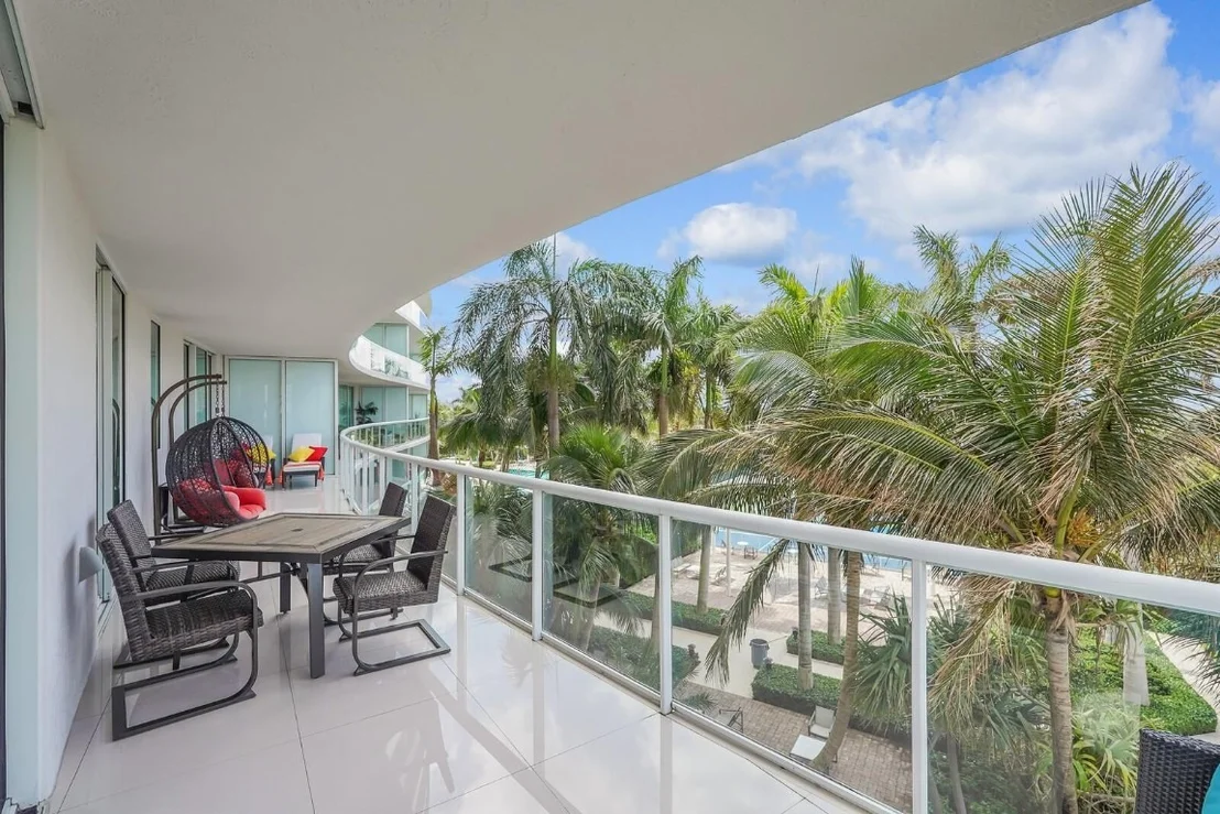 Photo of Unit 607 at 1 N Ocean Boulevard