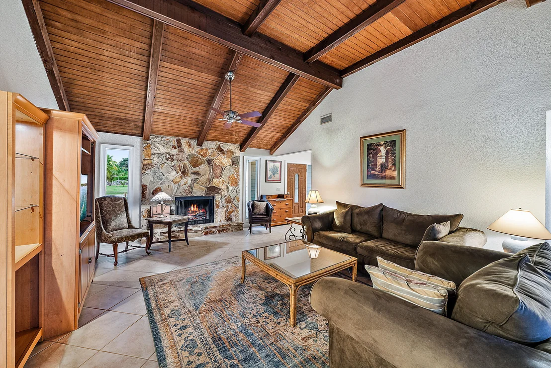 Photo of 707 Greenwood Drive
