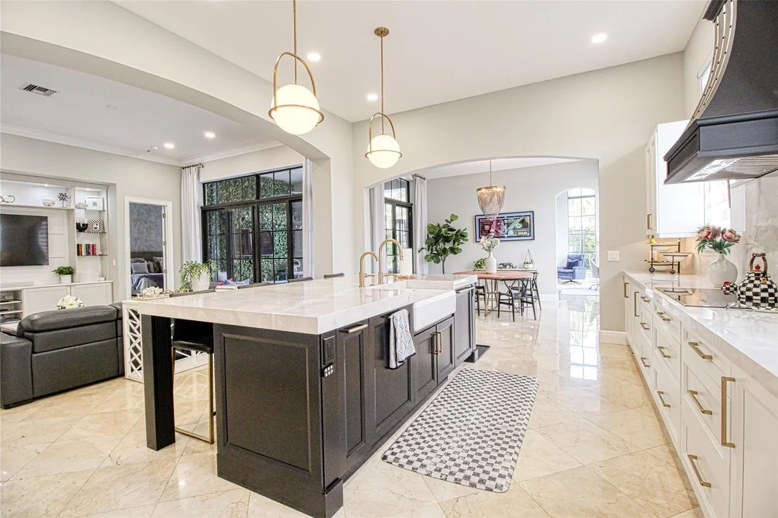 Photo of 9551 Eden Manor