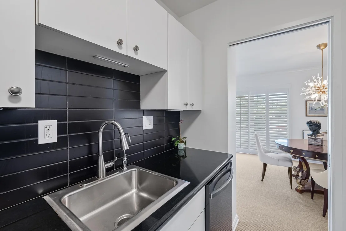 Photo of Unit 124B at 44 Cocoanut Row