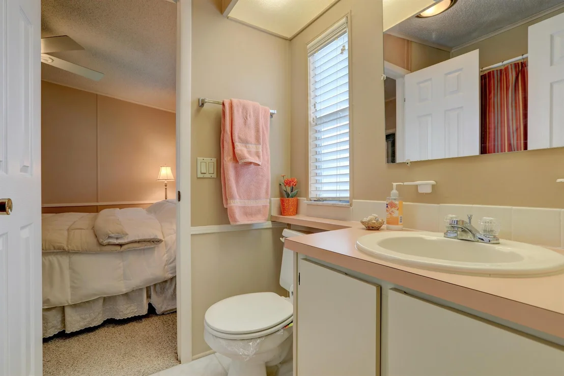 Photo of 931 Jacaranda Drive