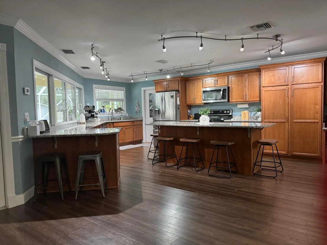 Photo of 2139 SW 22nd Circle N