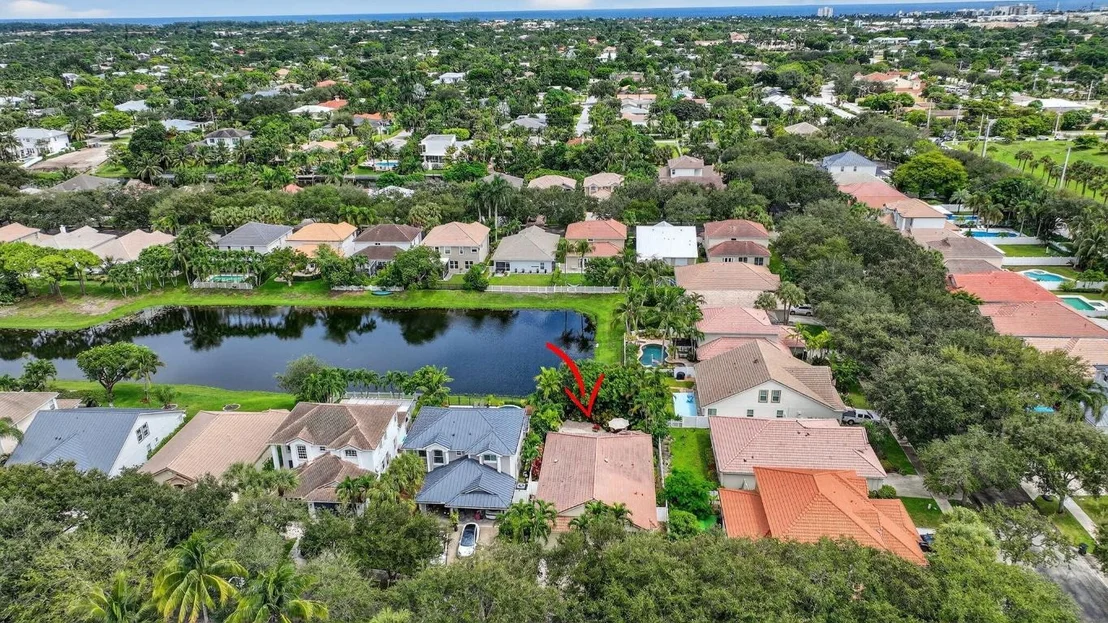 Photo of 523 Canoe Point