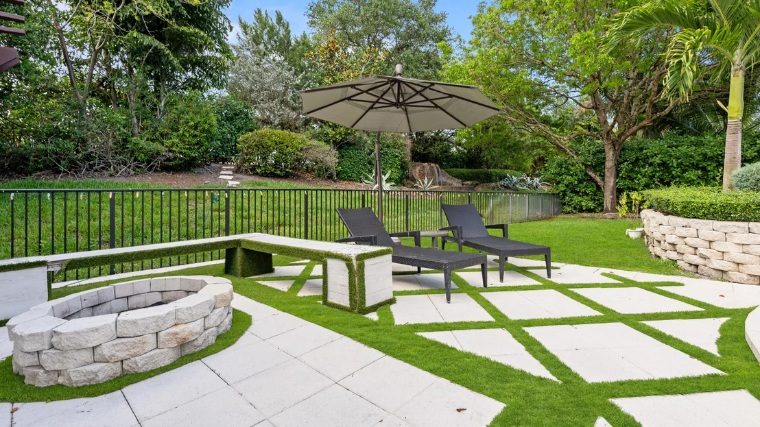 Photo of 9521 Eden Manor