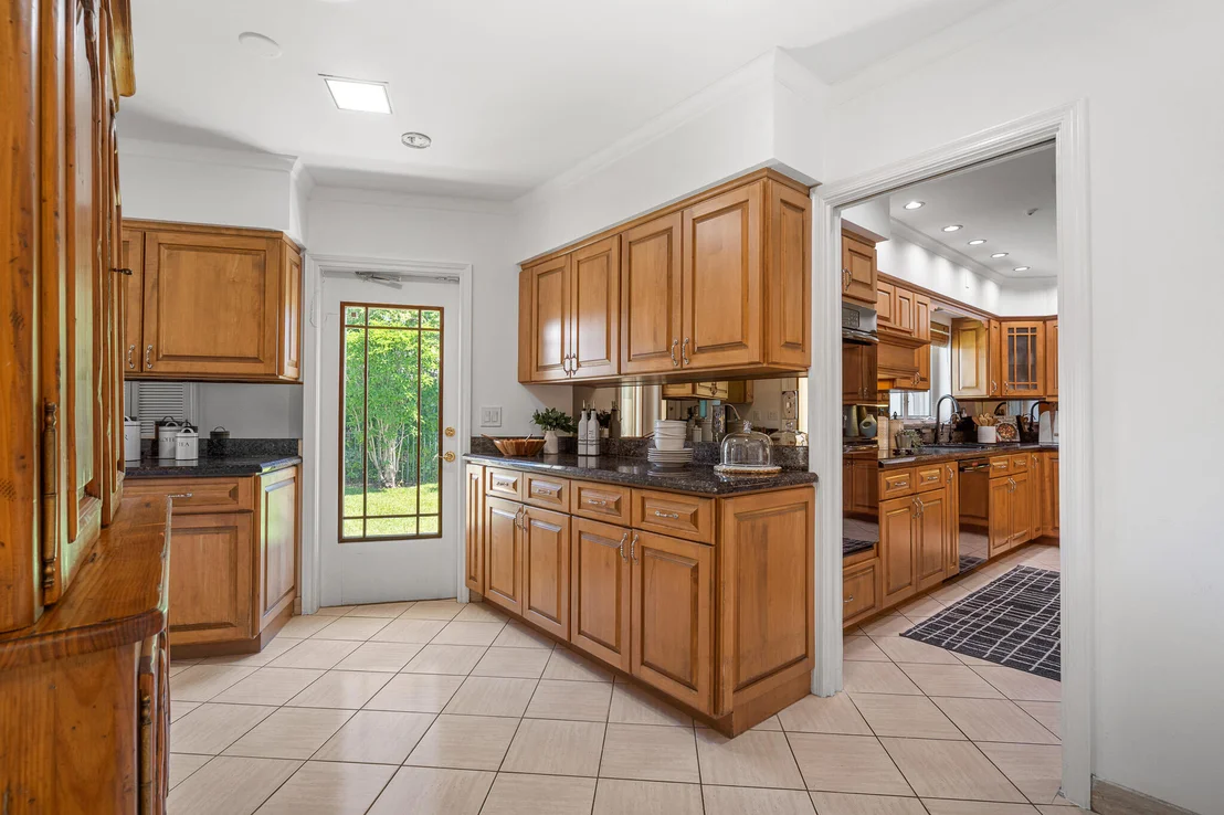 Photo of 57 CAYUGA Road