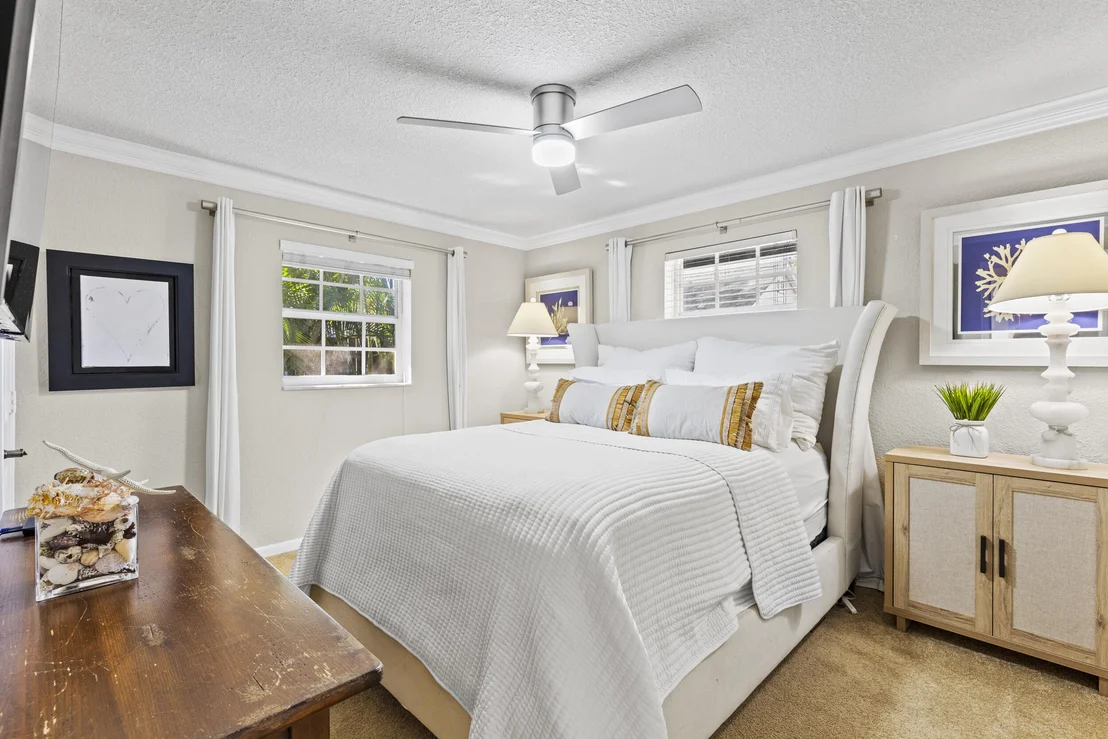 Photo of 3544 Lakeview Drive