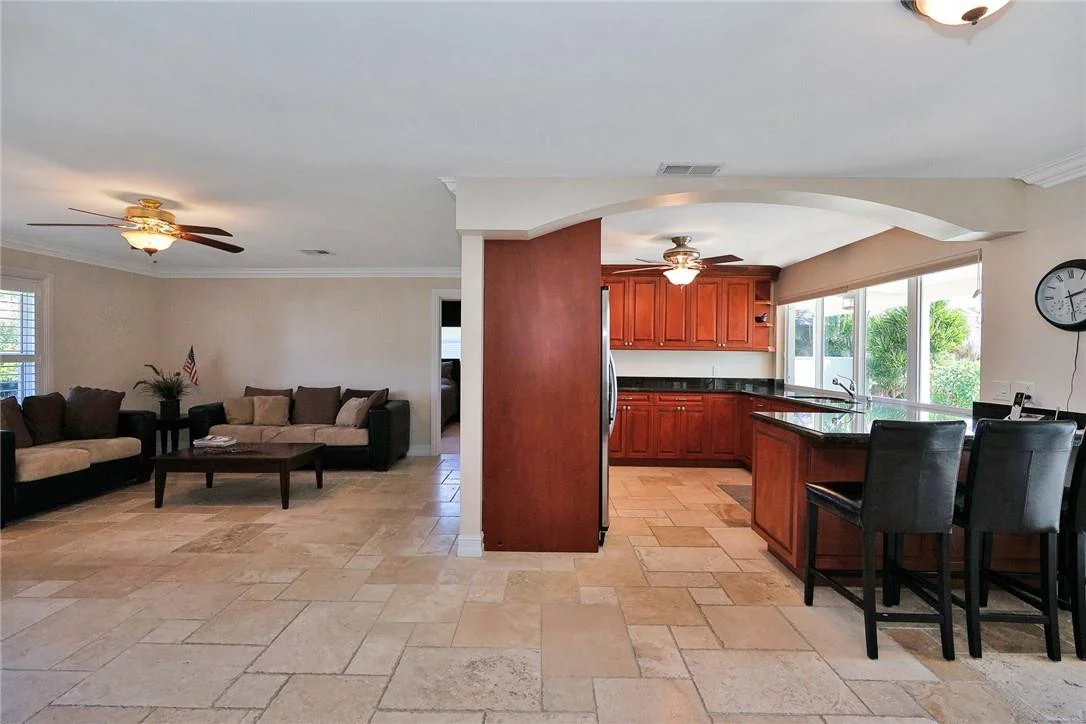 Photo of 1030 NE 27th Way