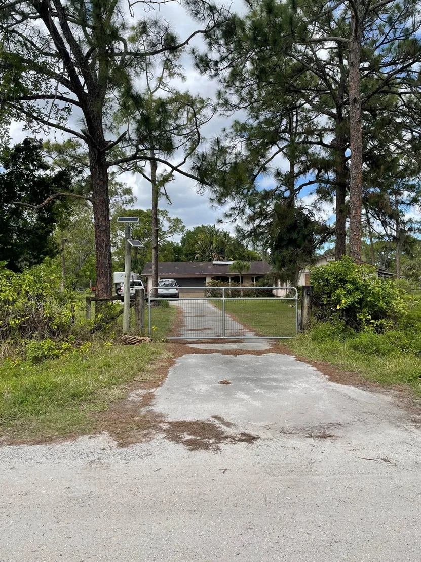 Photo of 12945 154th Road N