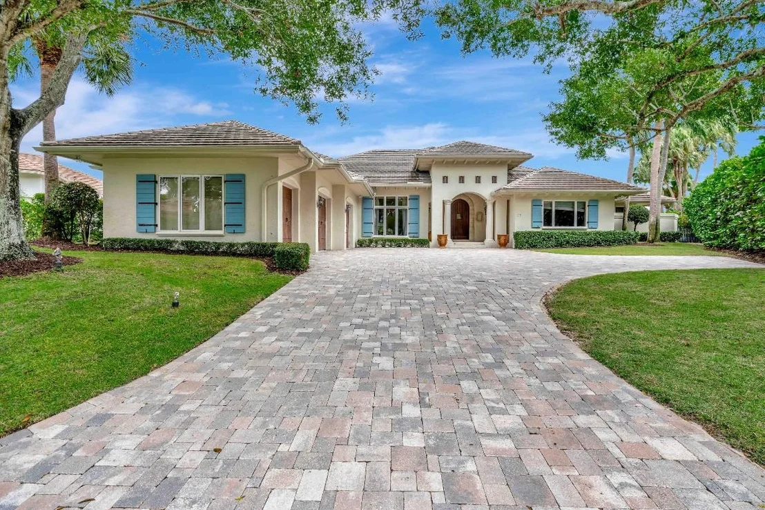 Photo of 266 Locha Drive