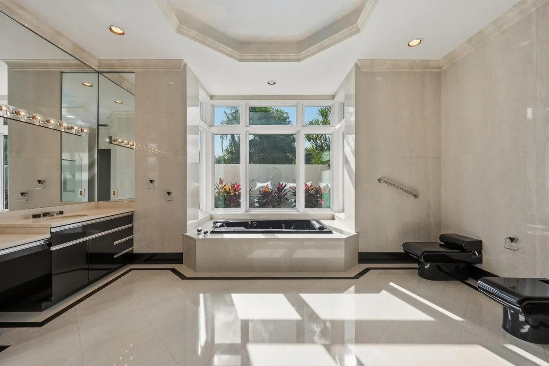 Photo of 224 Locha Drive
