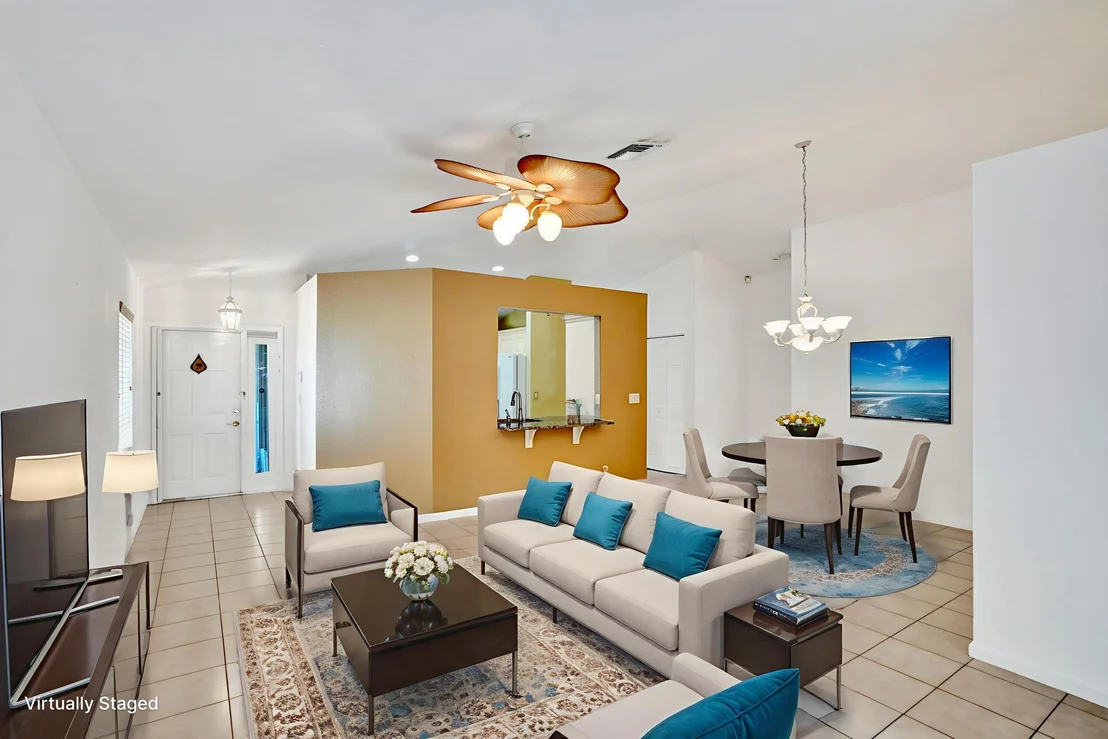 Photo of 8140 Palm Gate Drive