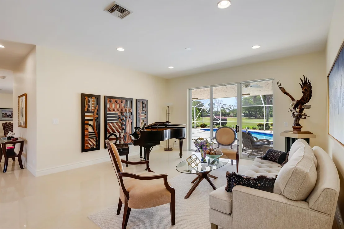 Photo of 391 Glenbrook Drive