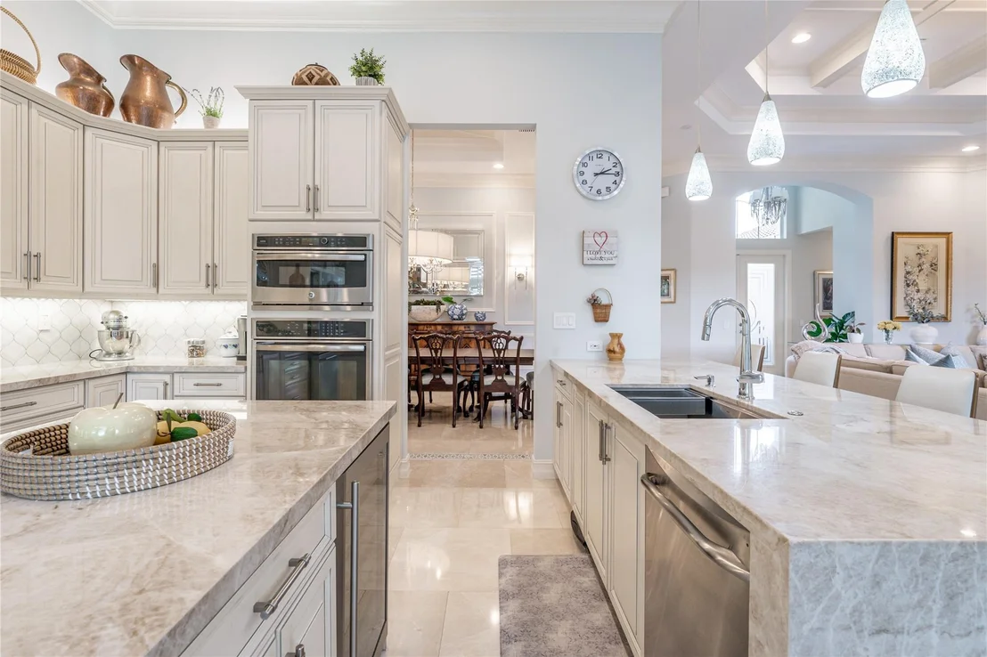 Photo of 10516 Whitewind Circle