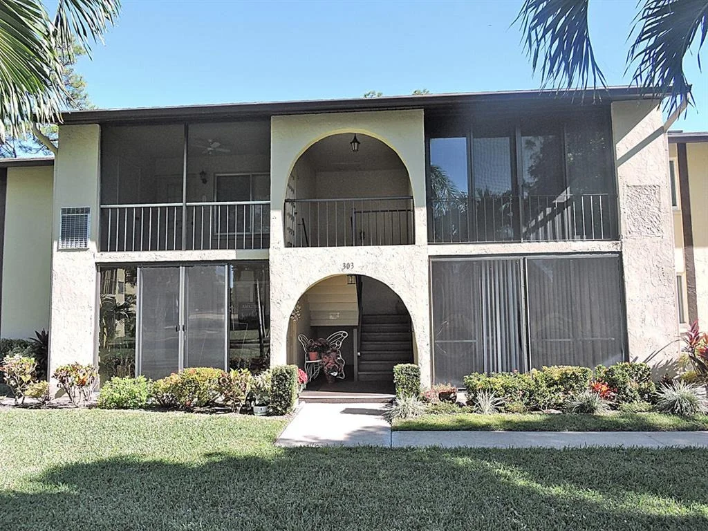 Photo of Unit C1 at 303 Pine Ridge Circle
