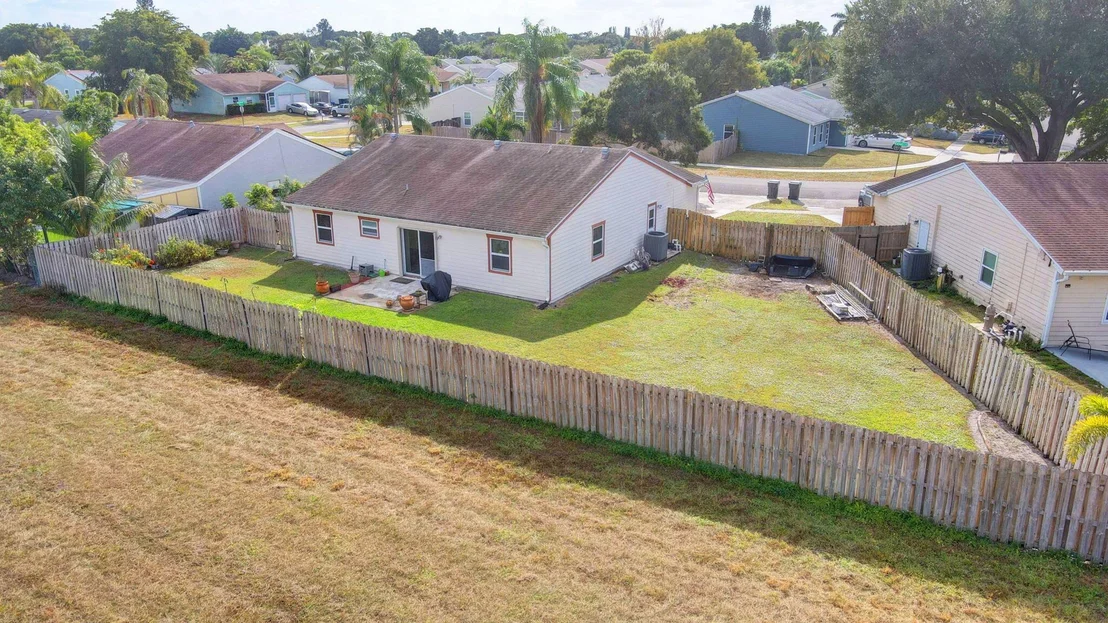 Photo of 7875 Canal Drive