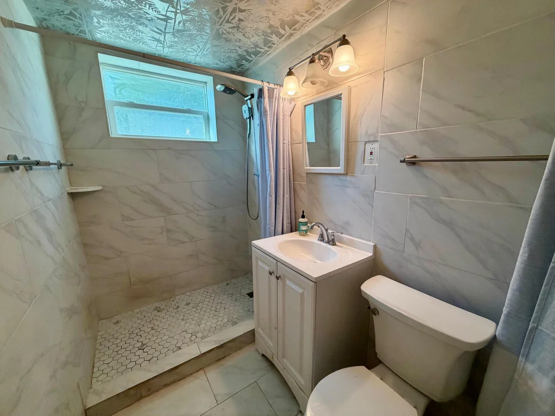 Photo of 360 Forest Hill Boulevard