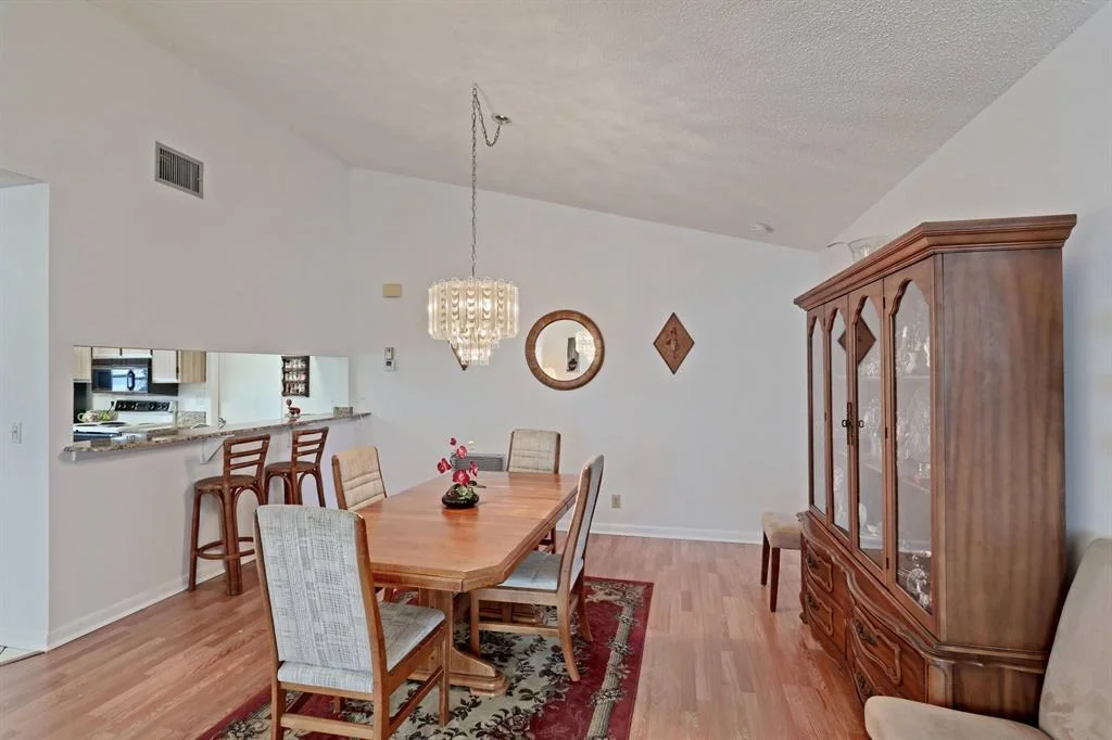 Photo of 6531 Overland Drive