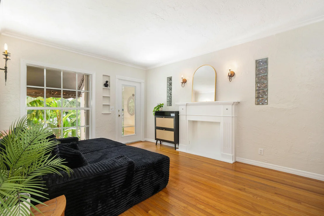 Photo of 341 Nottingham Boulevard