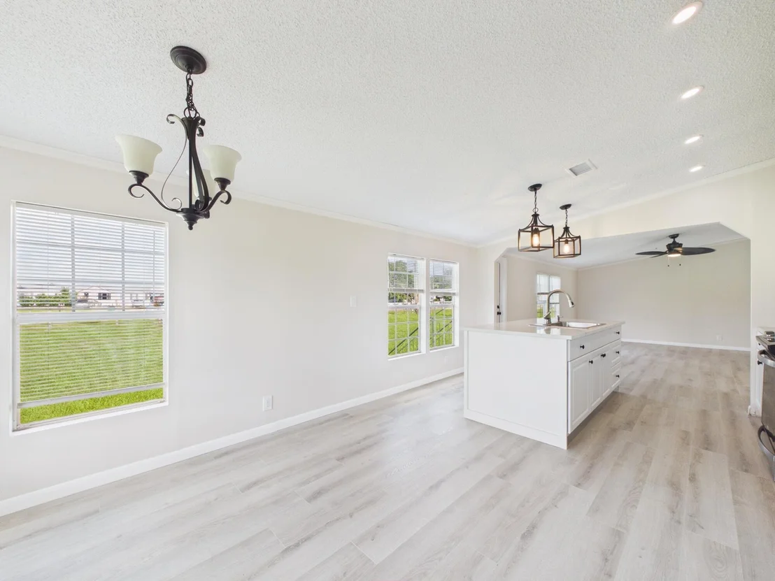 Photo of 17090 NW 38th Avenue