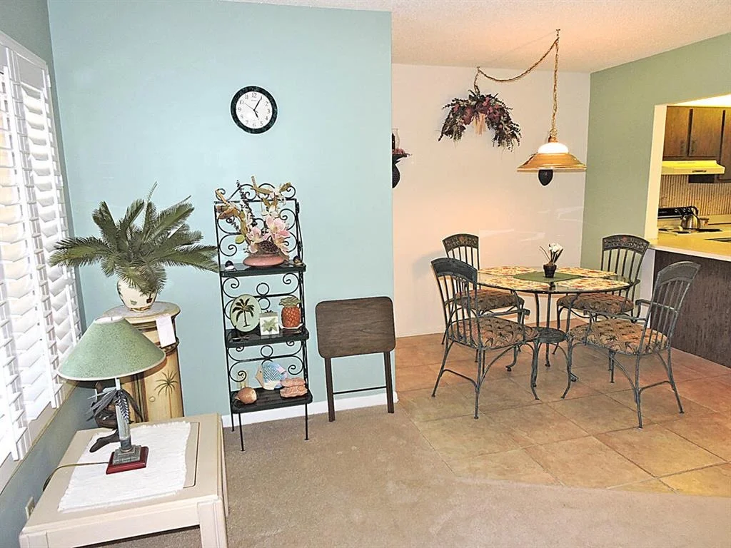 Photo of Unit D2 at 333 Pine Ridge Circle