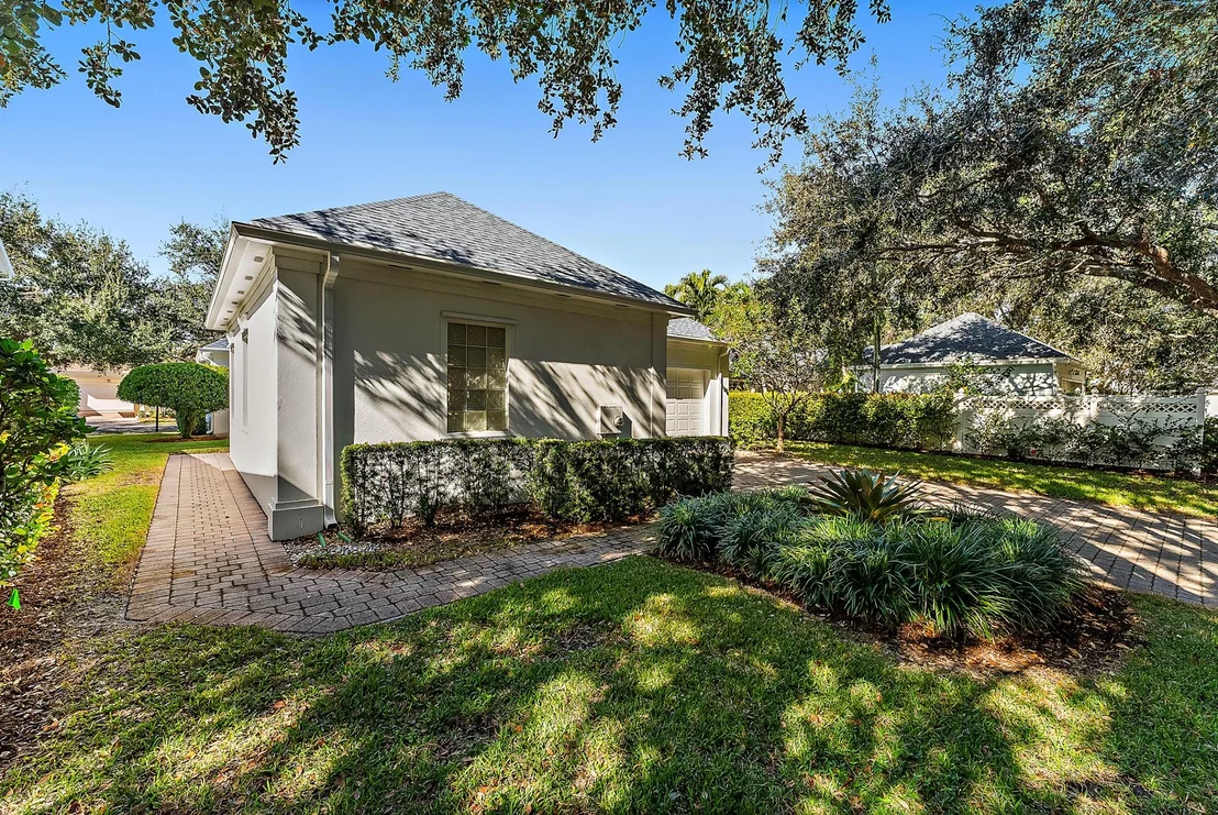 Photo of 213 Barbados Drive