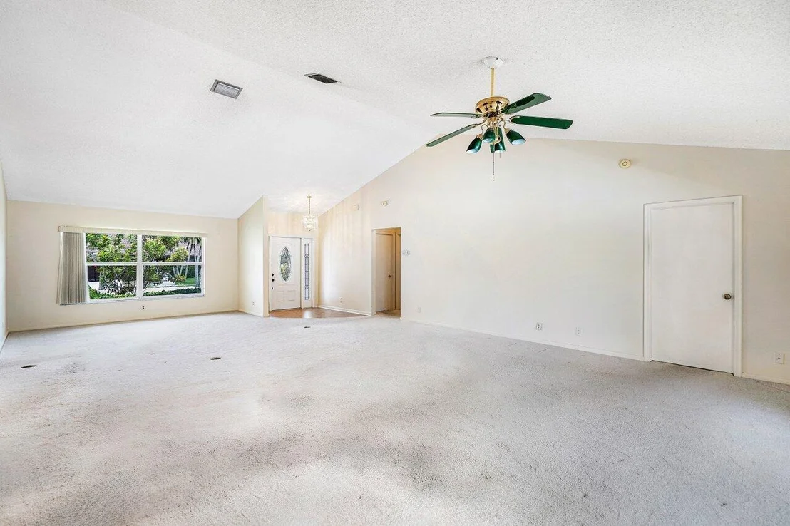 Photo of 9439 Sun Pointe Drive