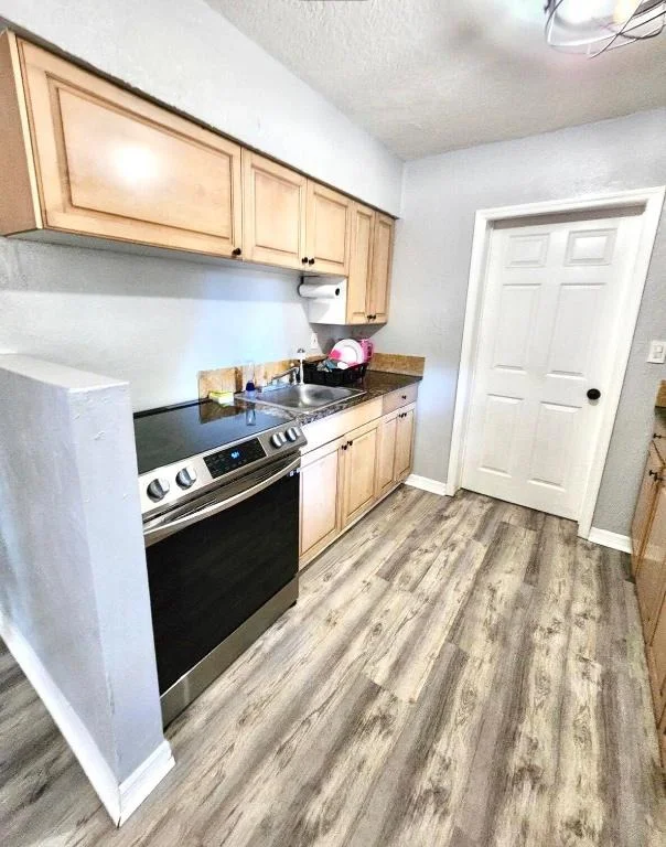 Photo of 3307 NW 33rd Avenue