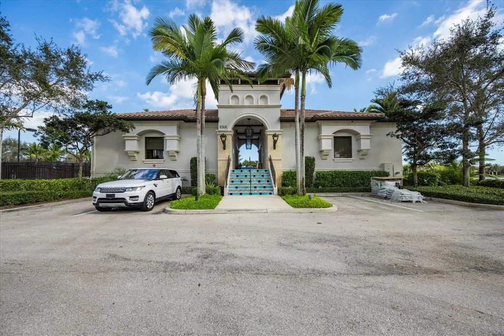Photo of 16586 Gateway Bridge Drive