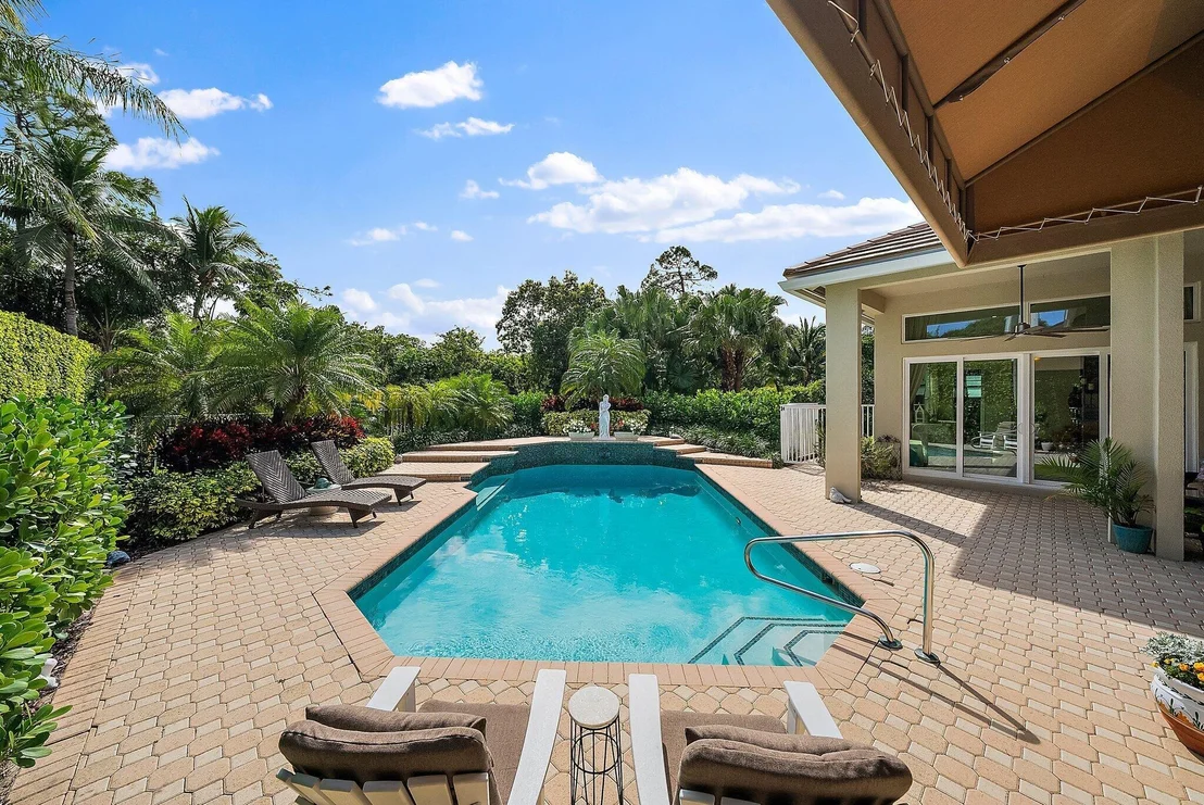 Photo of 5900 Our Robbies Road