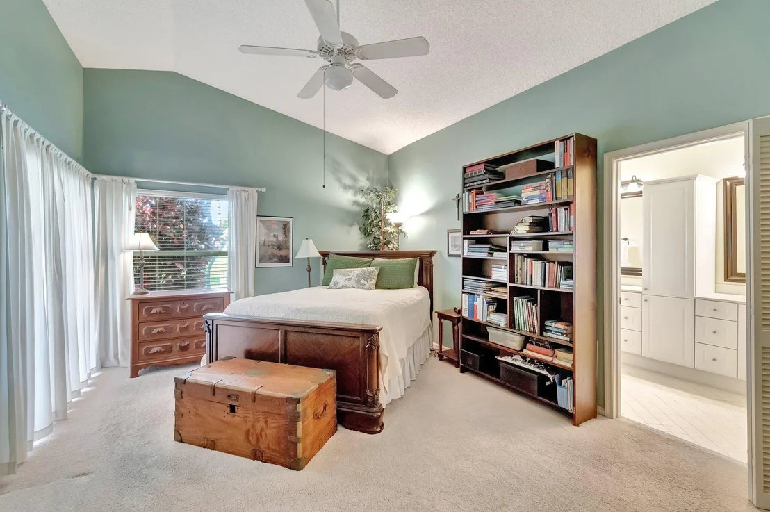 Photo of 6393 Lansdowne Circle
