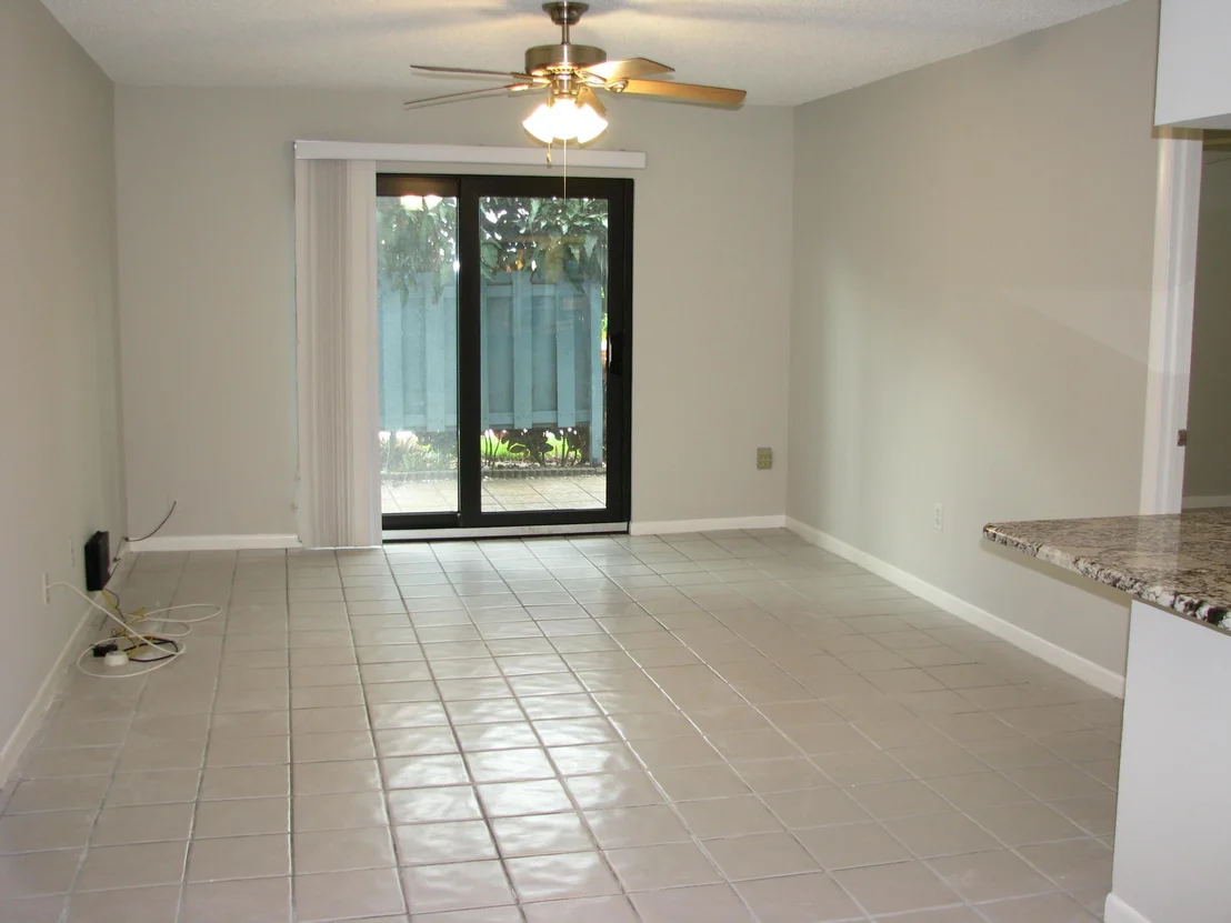 Photo of Unit D4 at 950 S Kanner Highway