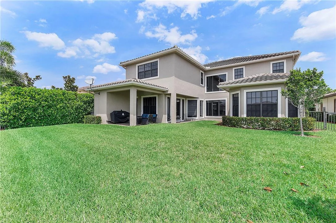 Photo of 8971 Lakeview Place