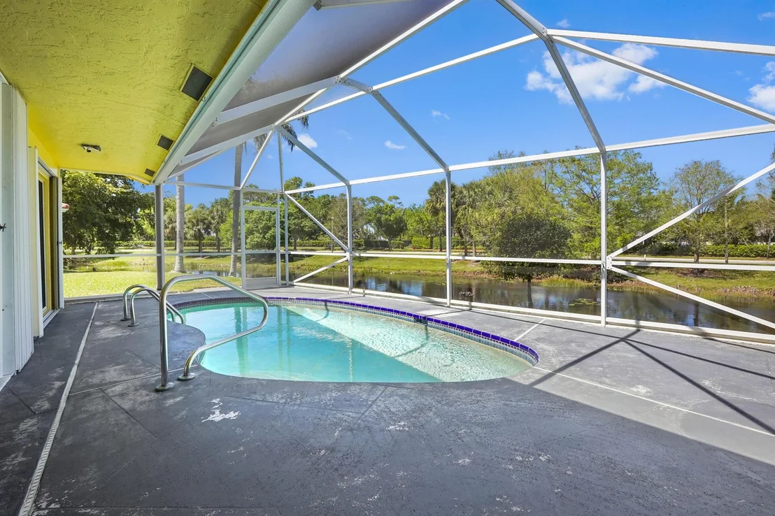 Photo of 1112 Hatteras Circle