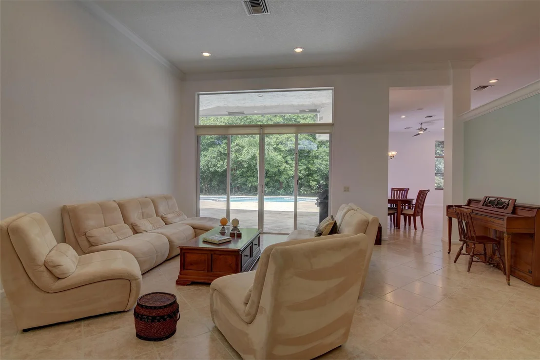 Photo of 1125 Waterside Circle