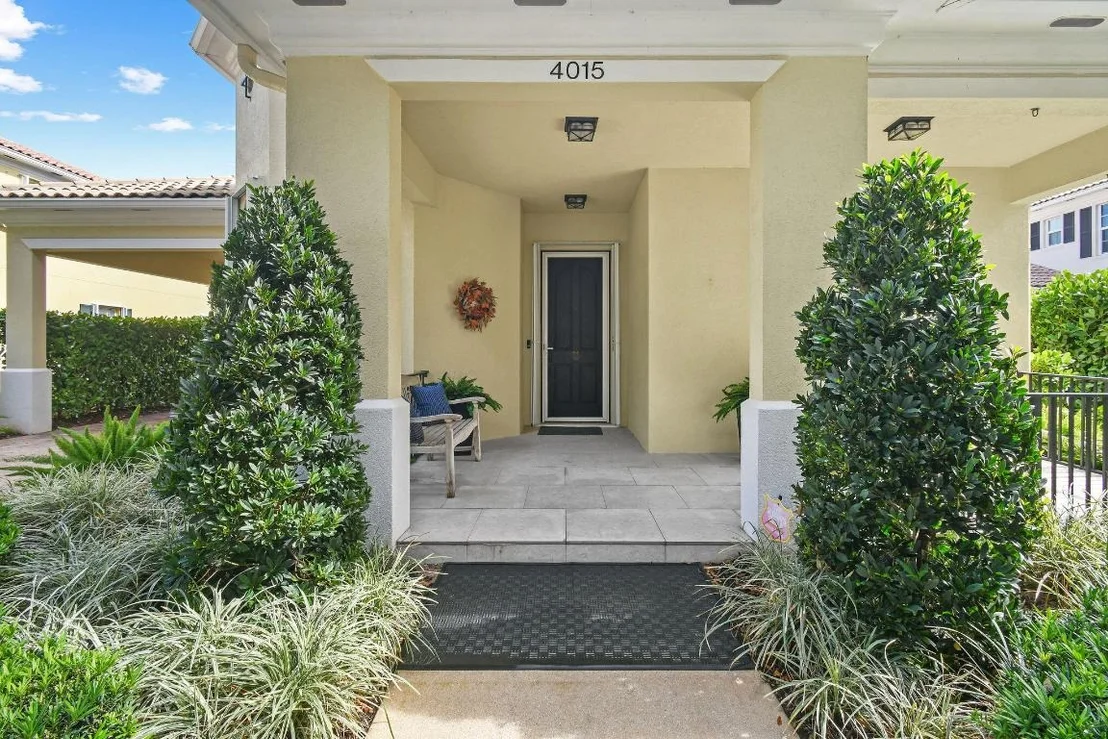 Photo of 4015 Community Drive