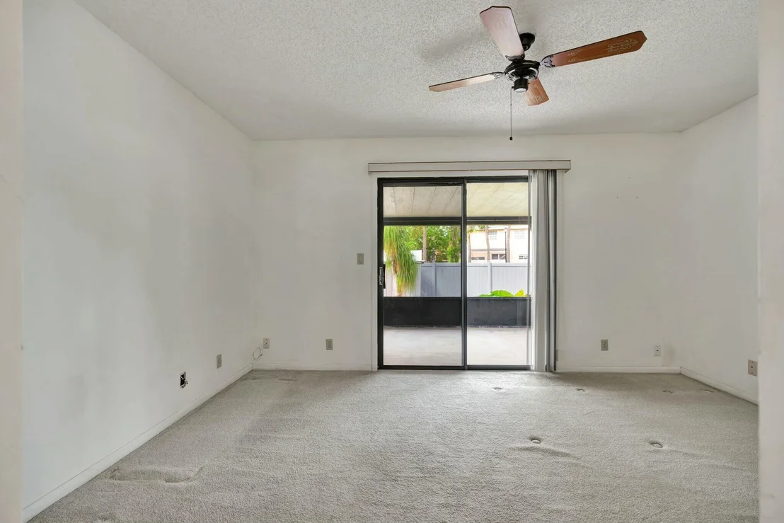 Photo of 126 Greentree Circle
