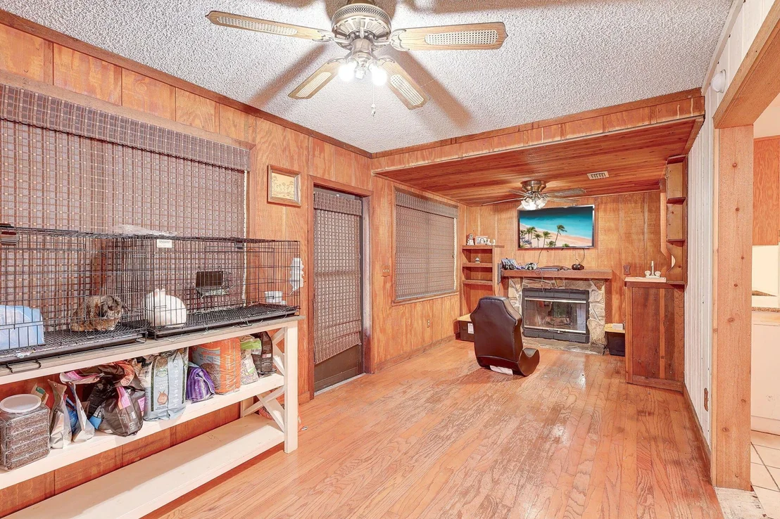 Photo of 6107 Hickory Drive
