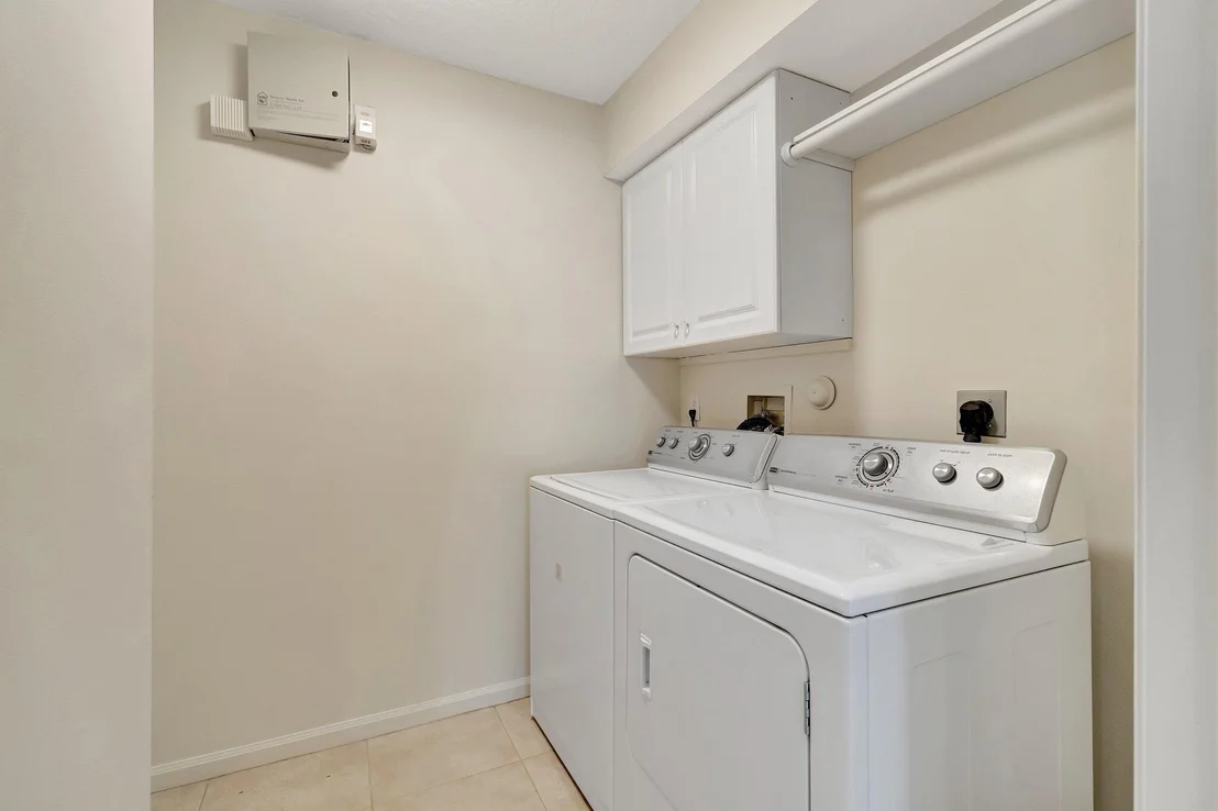 Photo of 6631 Sherbrook Drive