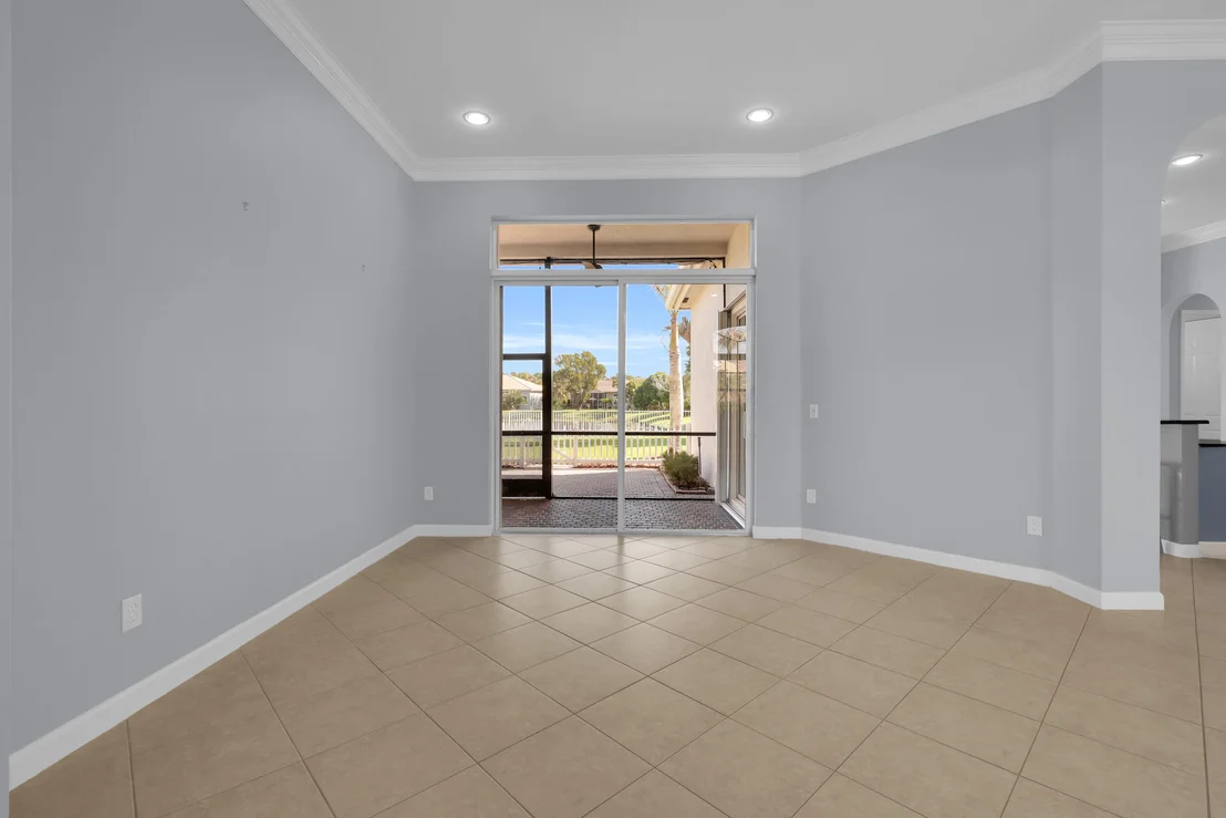 Photo of 7041 SE Bay Hill Drive