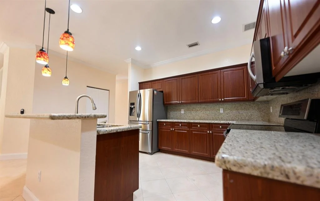 Photo of 5515 Mainship Drive