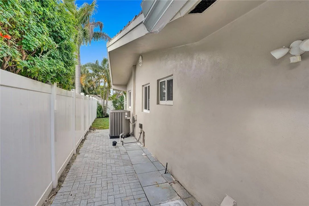 Photo of 1321 SE 5th Avenue