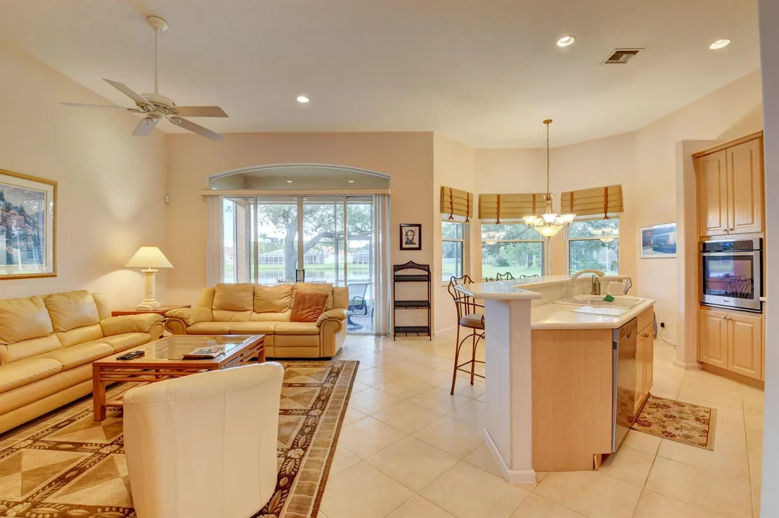Photo of 7156 Demedici Circle
