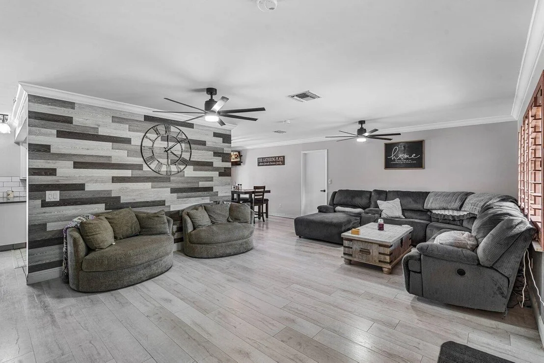 Photo of 7351 Canal Drive