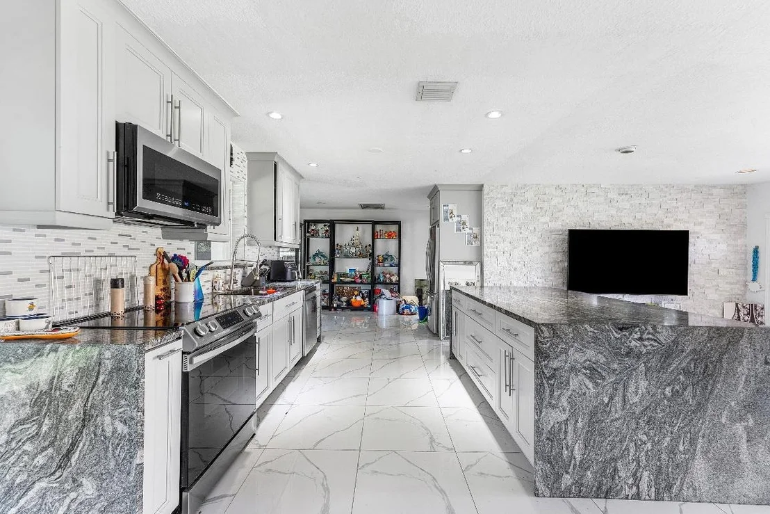 Photo of 7536 Cocoanut Drive