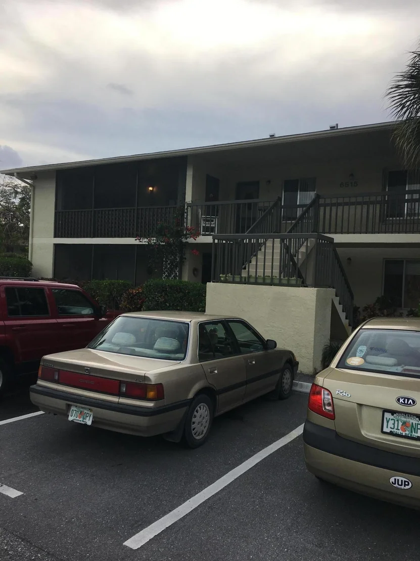 Photo of Unit E at 6515 Chasewood Drive