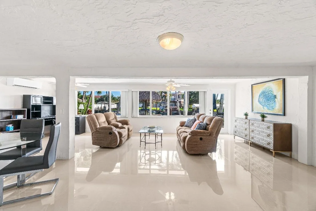 Photo of 2815 Cormorant Road