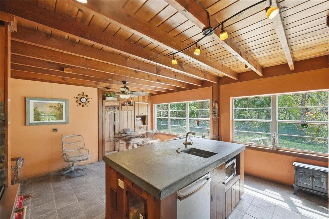 Photo of 6423 Riverland Drive