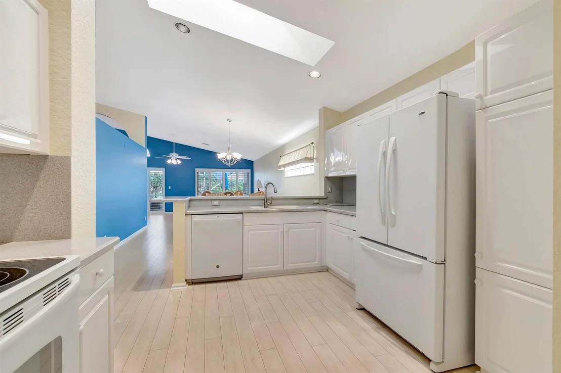 Photo of 10847 Crystal Key Lane