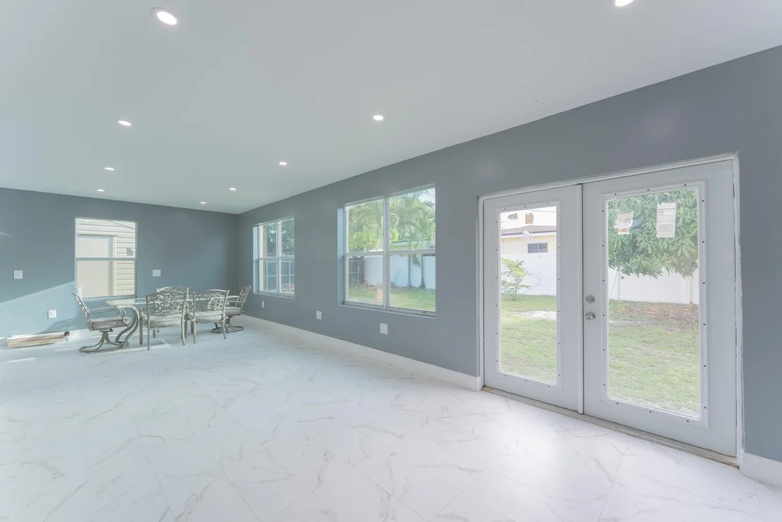Photo of 2900 Bahama Drive